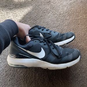 Nike Air Max Siren Women’s size 7